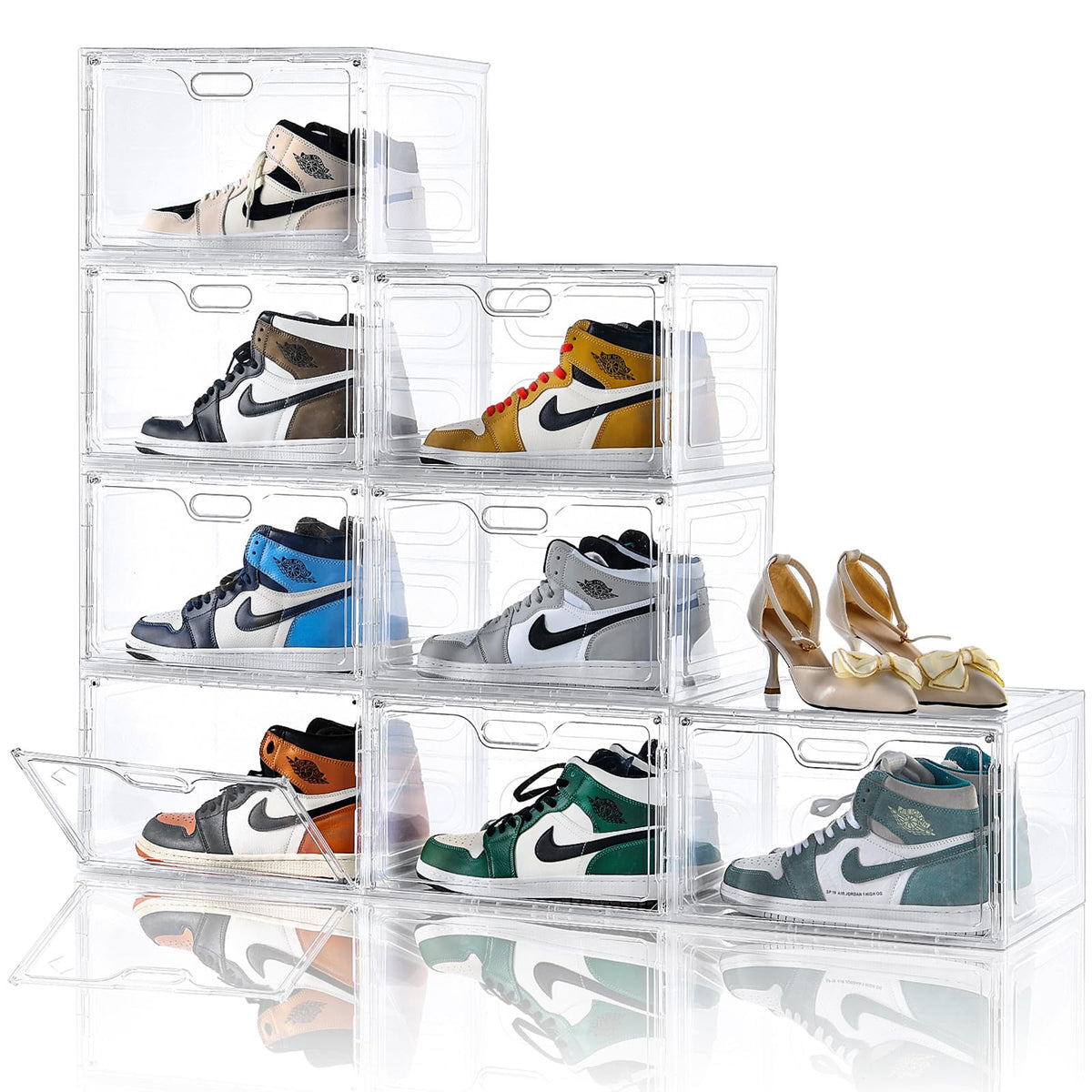 Amllas clear shoe boxes highlight visible pairs for quick selection.