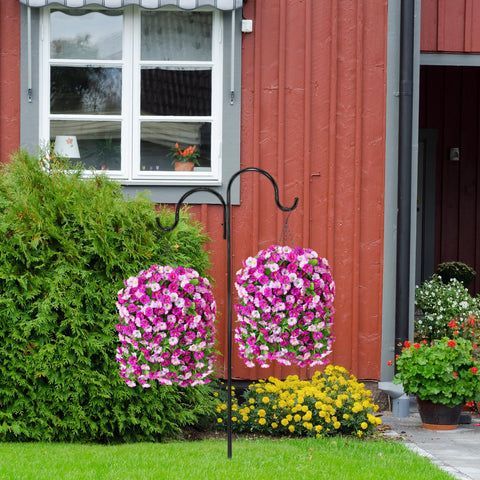 Ammyoo spring-like decor idea creates inviting corners all year.