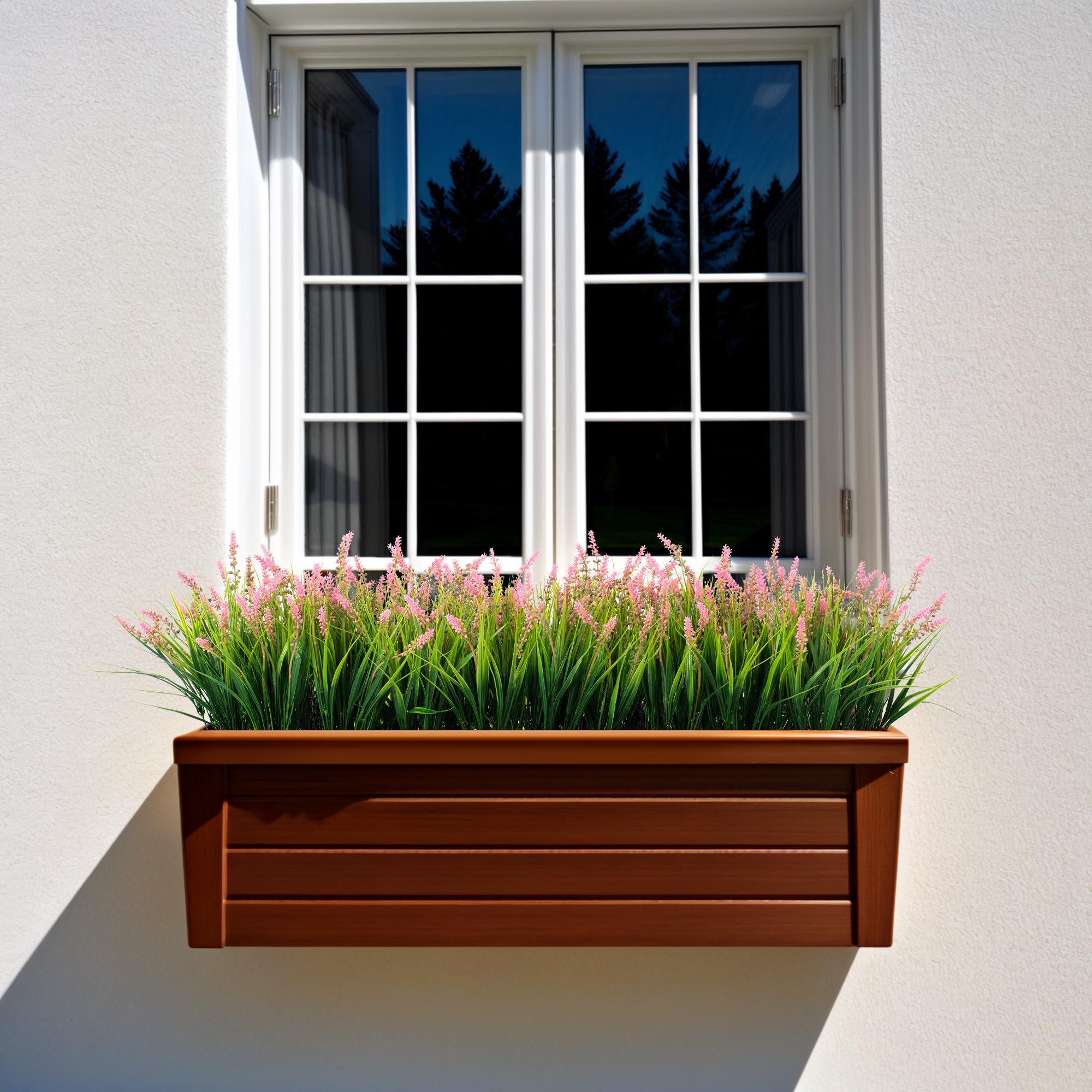 Ammyoo UV-resistant greenery stays vibrant in outdoor spaces.