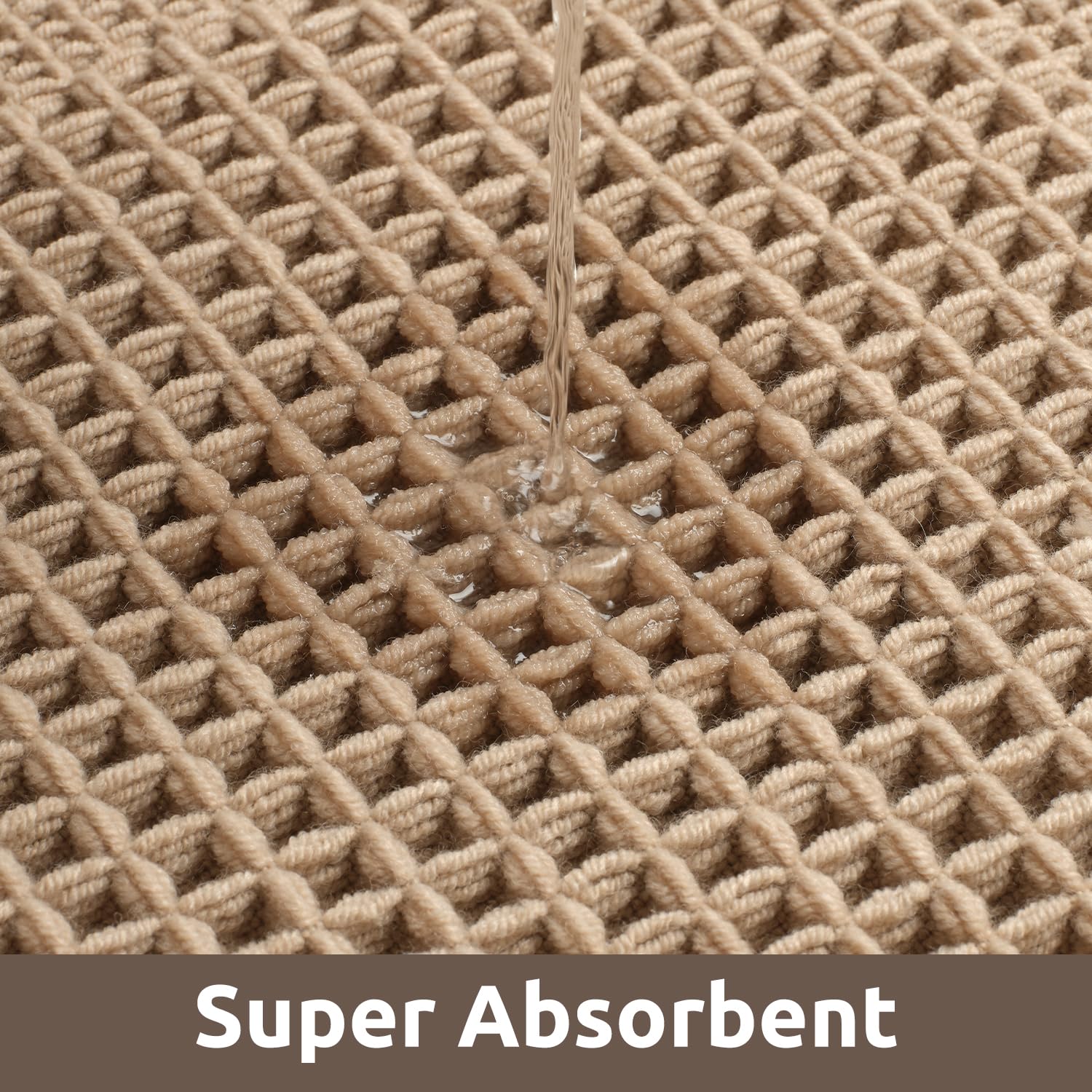 AMOAMI machine-washable bath rug for easy cleanup and quick refreshes
