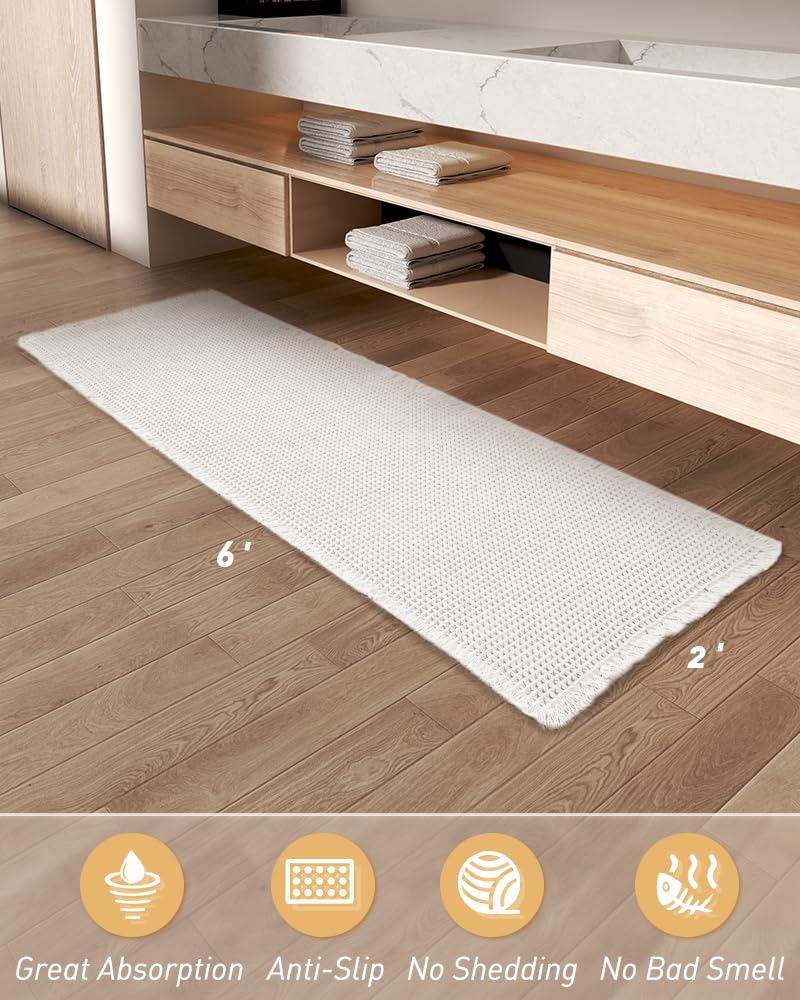 AMOAMI non-slip backing keeps the mat secure for safe footing