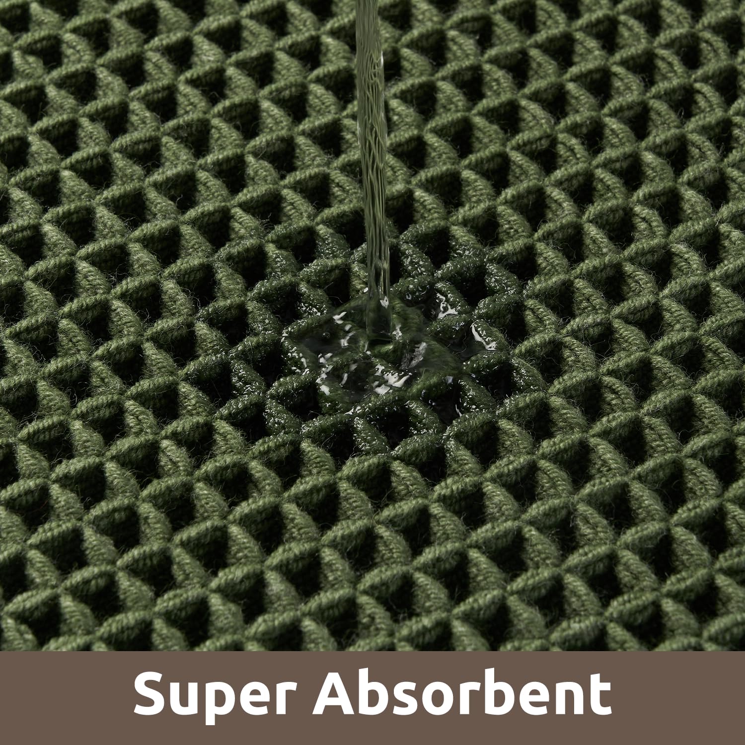 AMOAMI plush soft bath mat offers cloud-like underfoot feel