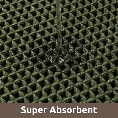 AMOAMI plush soft bath mat offers cloud-like underfoot feel