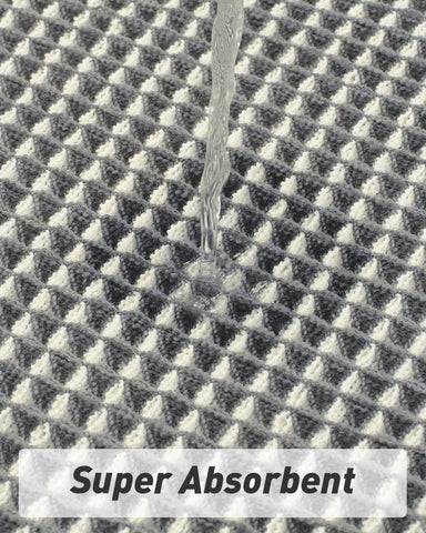 AMOAMI waffle bath mat side angle shows thickness for quick drying and floor protection.