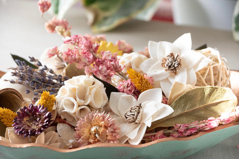 ANDALUCA Secrets of Spring room ambiance display with natural fragrance.