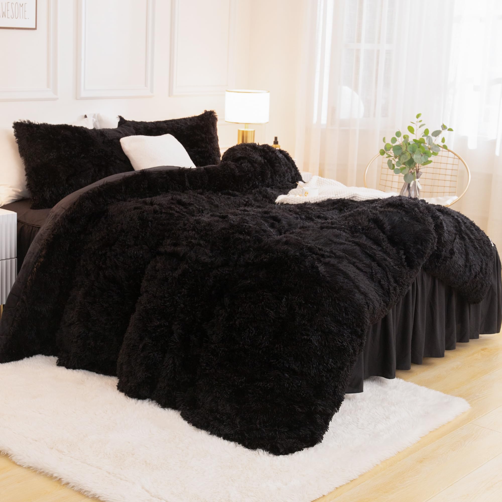 Andency comforter set showing velvet back for soft interior warmth.