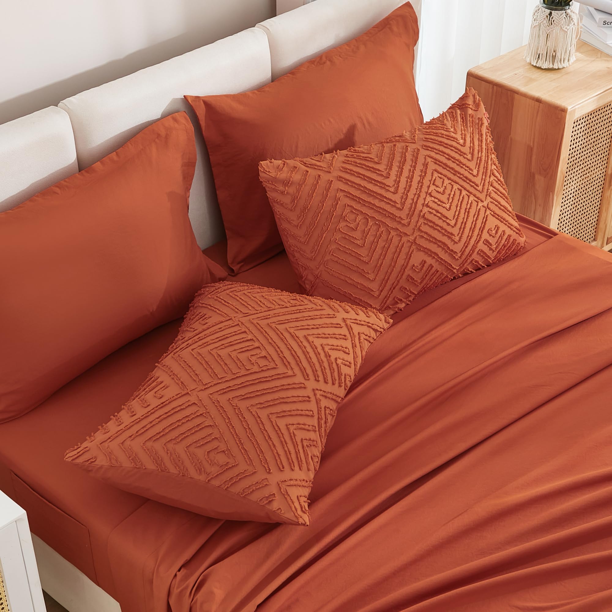 Andency fitted sheet with 14-inch deep pocket fits mattresses