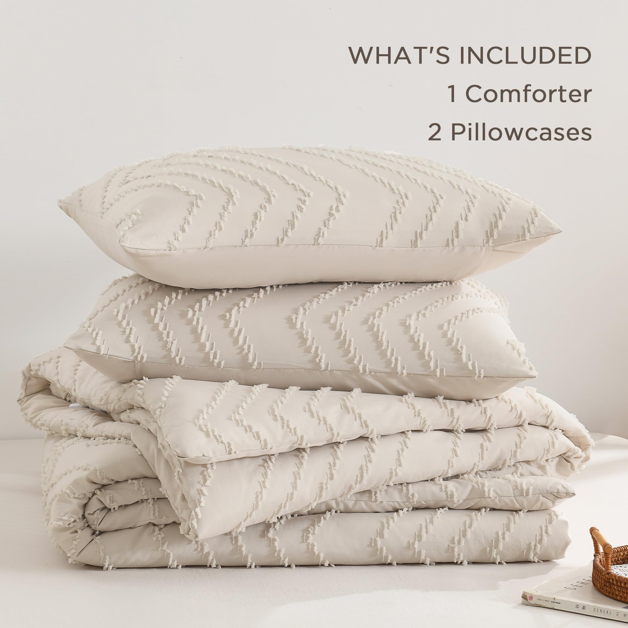 Andency beige bed set blends with boho and farmhouse decor for versatile ambience.