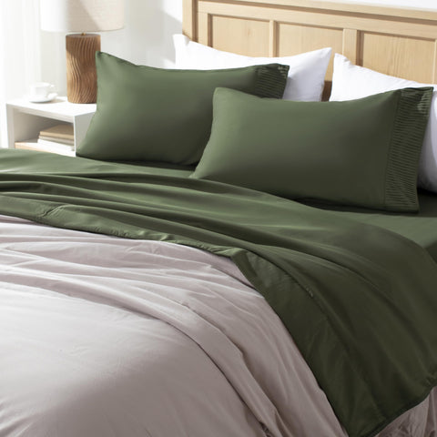 Andency Queen Sheet Set shows complete 4-piece layout with flat, fitted, and pillowcases.