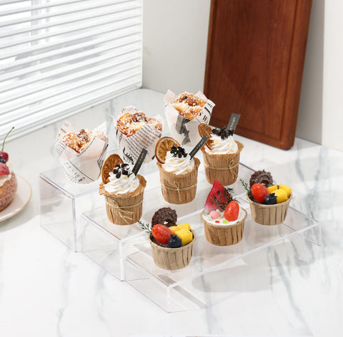 ANDGOO acrylic risers elevate cosmetics with elegant, sturdy display