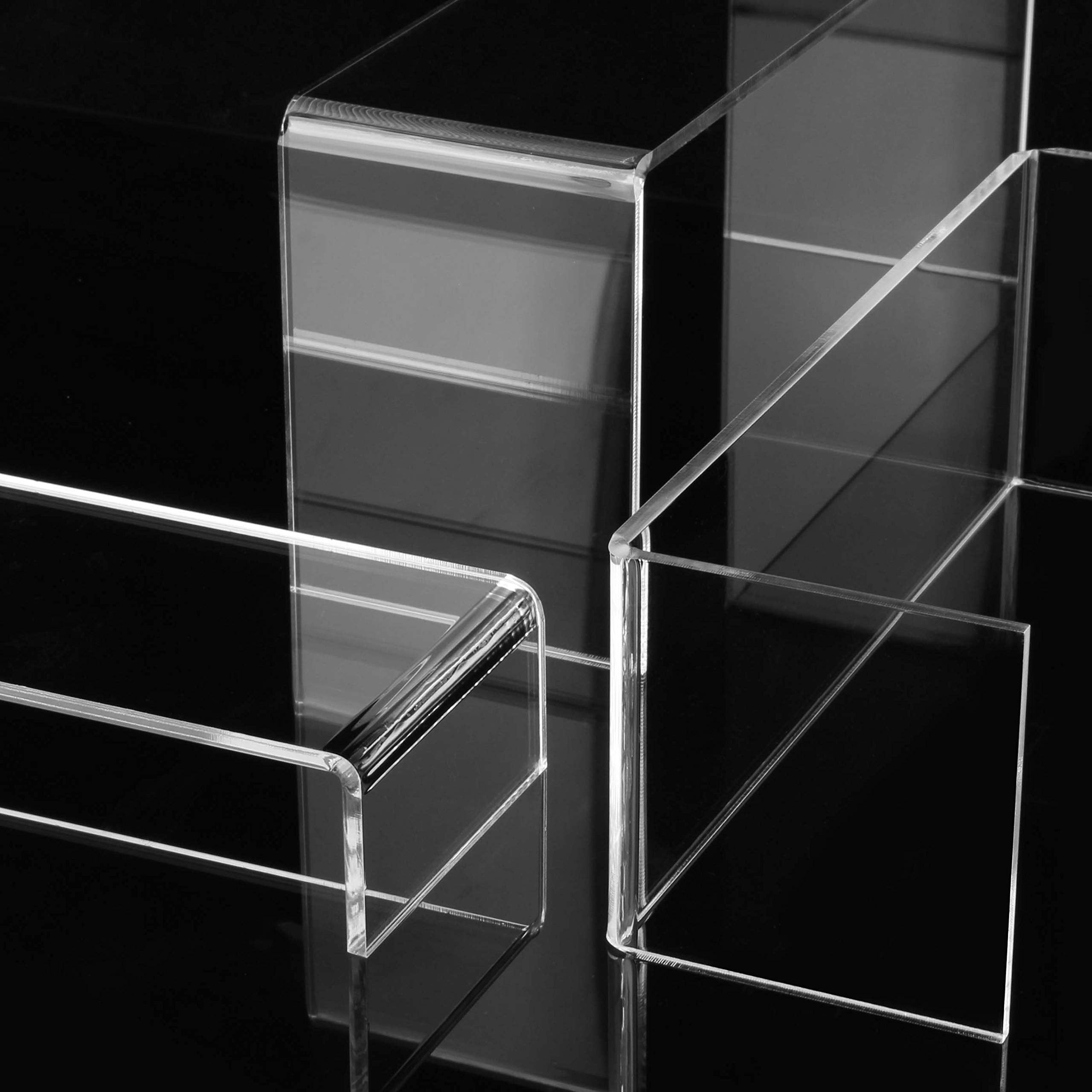 ANDGOO retail showcase risers organize products on countertops