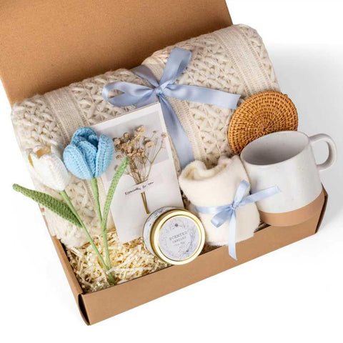 Anforsun gift basket for women ready to delight her with self-care
