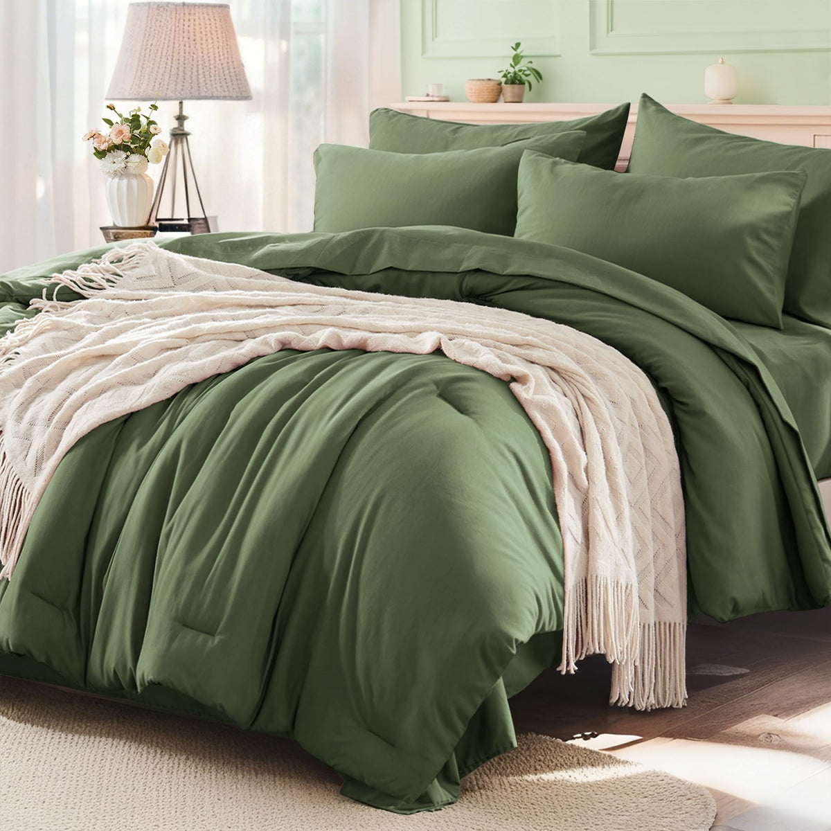 Anluoer king-size comforter olive-green on soft microfiber for all-season warmth.