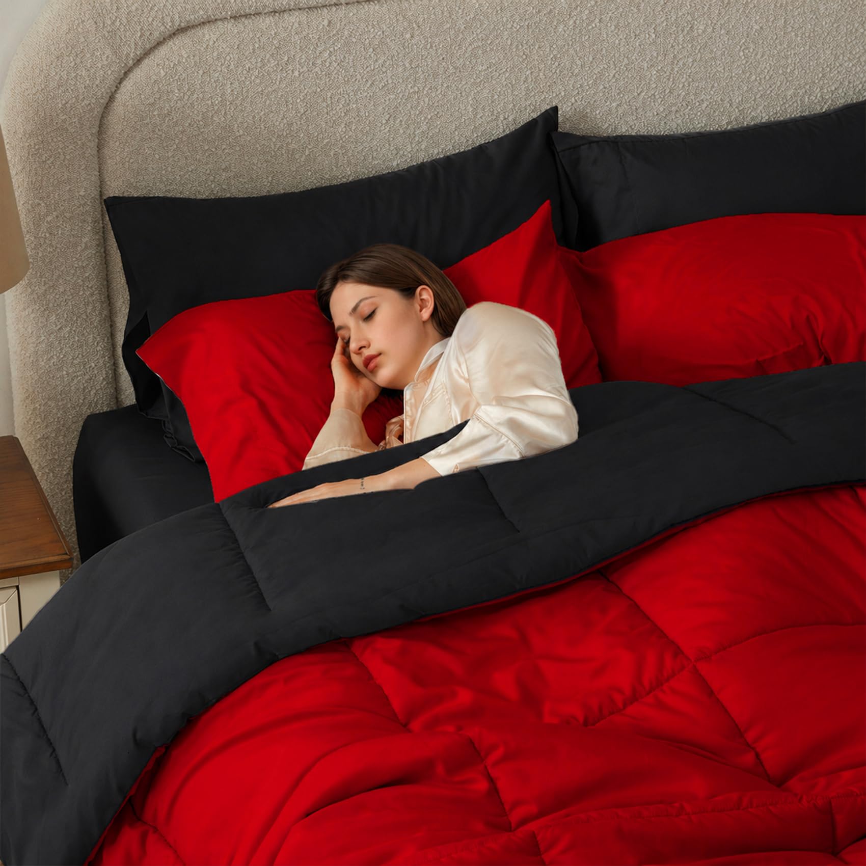 Anluoer pillowcases pair keeps pillows in place and comfortable.