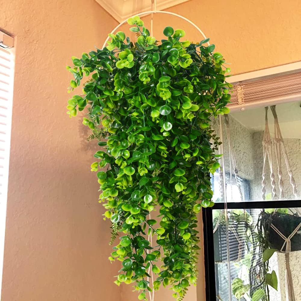 Antspirit outdoor decor; UV resistant vines resist fading in sun.