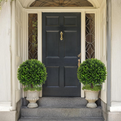 AOKIIE boxwood topiary highlighting UV-resistant material for outdoor durability