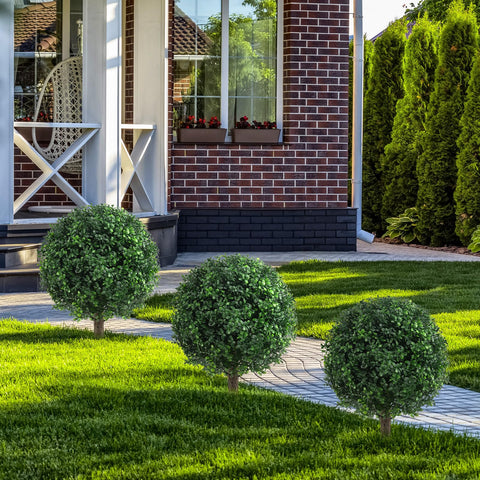 AOKIIE outdoor-indoor decor that resists fading and wear.