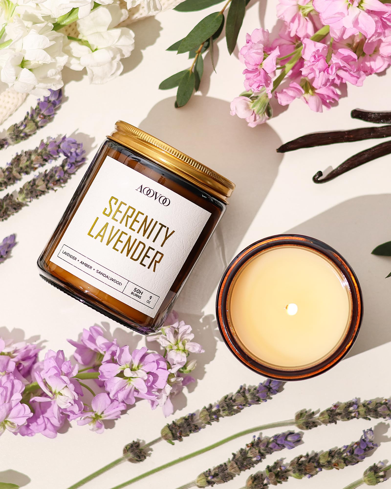AOOVOO 100% soy wax candle for cleaner indoor air in your home.