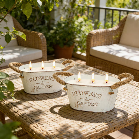 Aottom outdoor candle with natural soy wax and lead-free wick