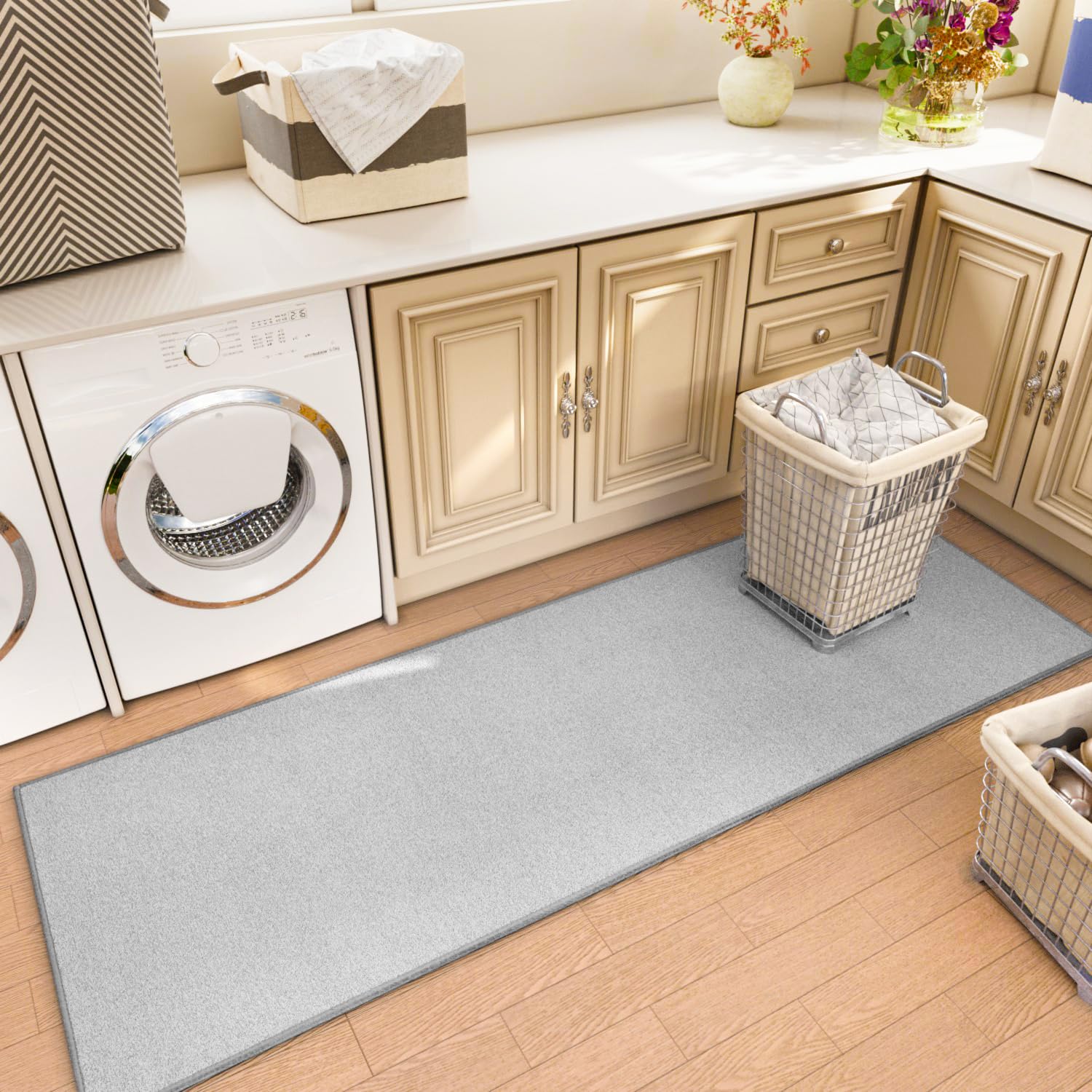 AREDO Runner Rug washable fibers for easy, quick cleaning.