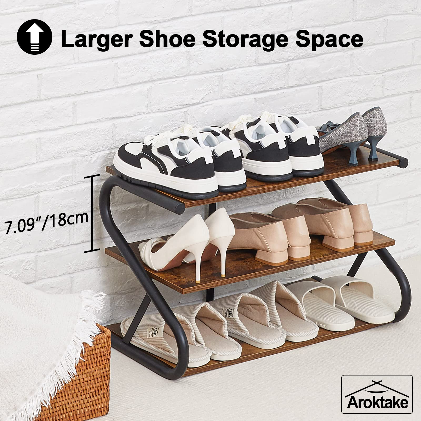 Aroktake fits entryways and mudrooms, keeping footwear neatly arranged.