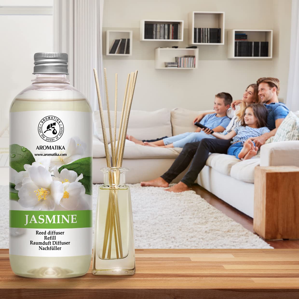 Refill cap on AROMATIKA Jasmine Diffuser Refill for easy reseal