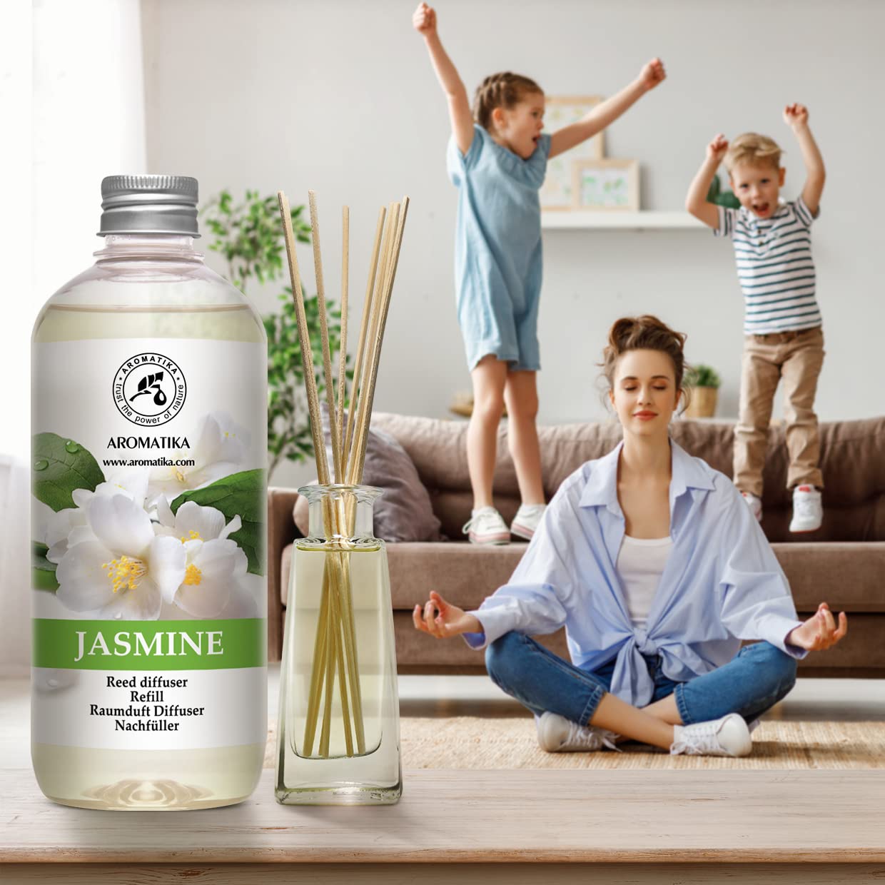 Jasmine scent with woods and flowers hint from AROMATIKA refill