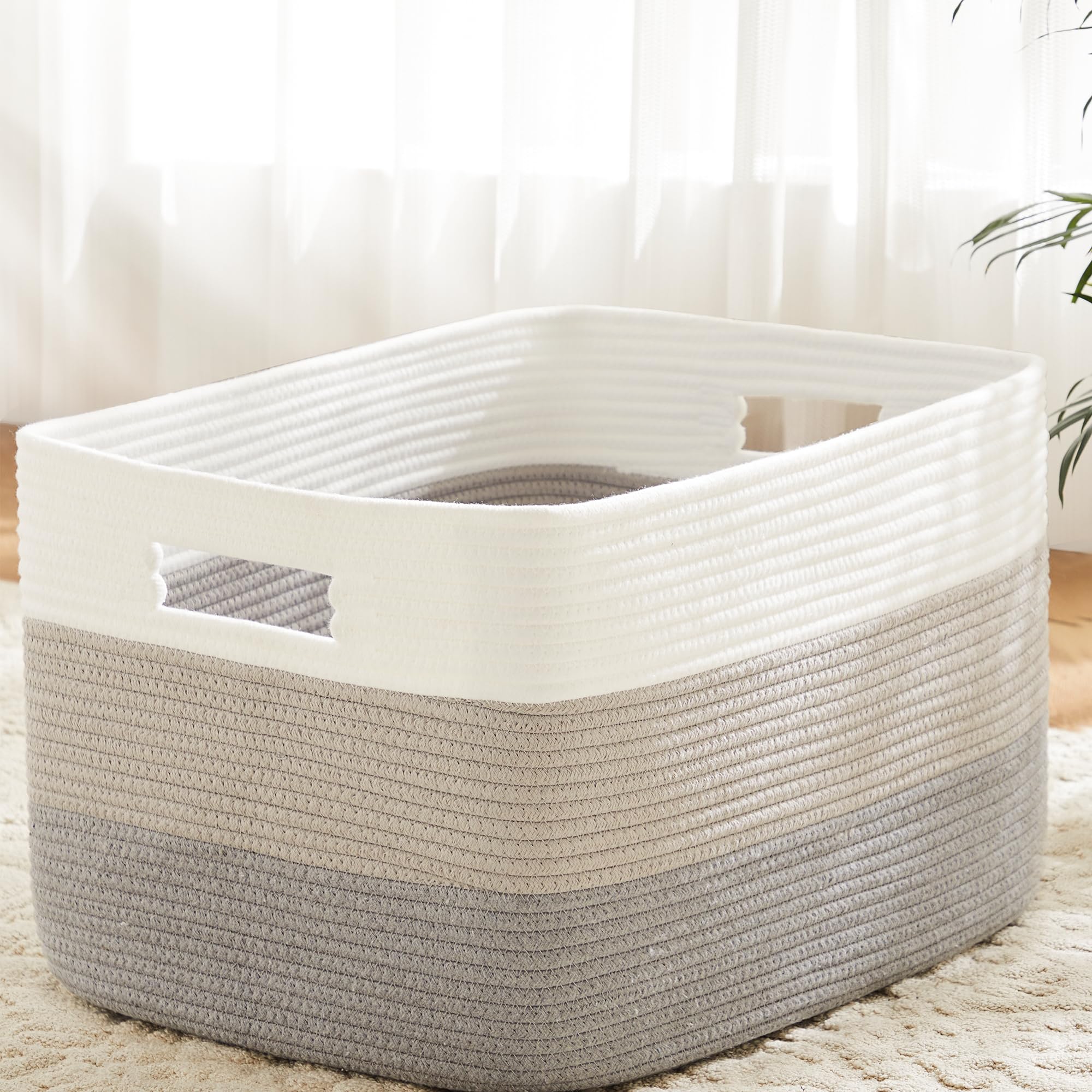 Artfeel Blanket Basket 30L stores blankets neatly in living spaces.