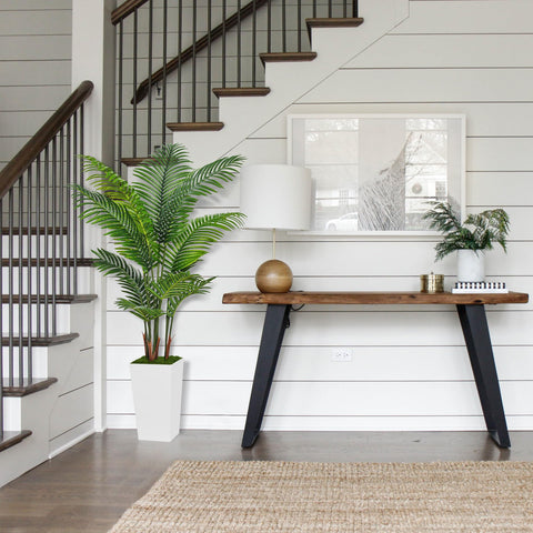 ASTIDY silk palm floor plant offers realistic texture for tropical indoor ambiance.