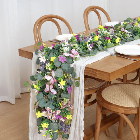 ASTNIC greenery-leaf garland delivers lush, natural-looking decor for any setting.