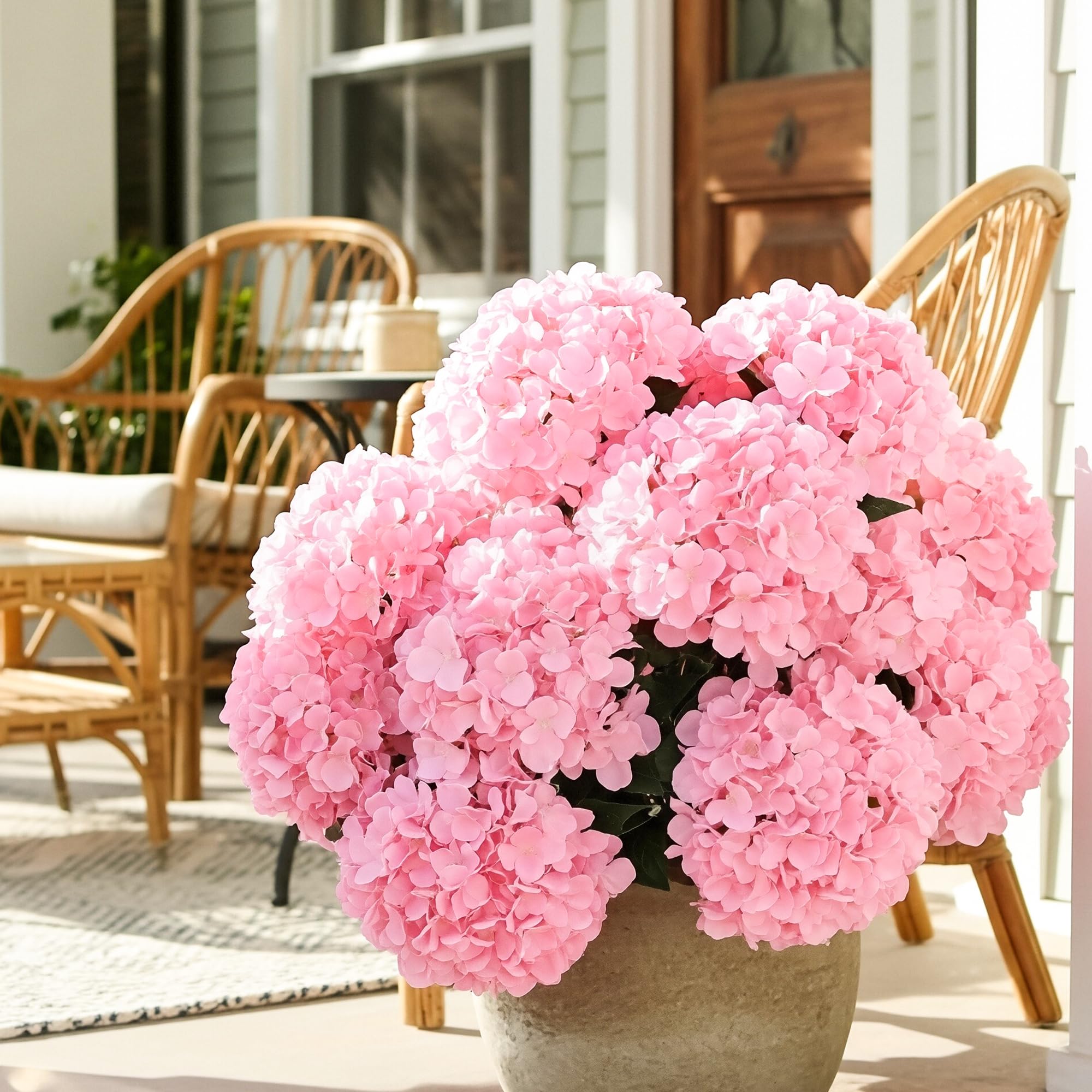 Auihiay zero-maintenance artificial flowers for any space