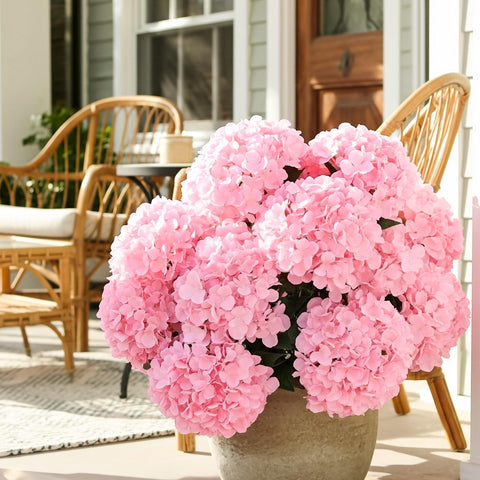 Auihiay zero-maintenance artificial flowers for any space