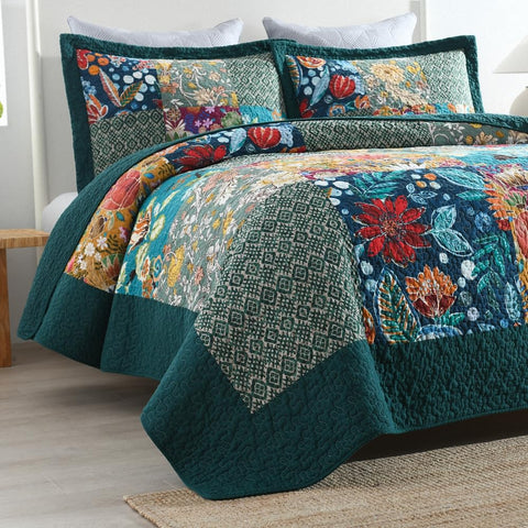 Autumn Dream bedspread turquoise front showing vibrant colors