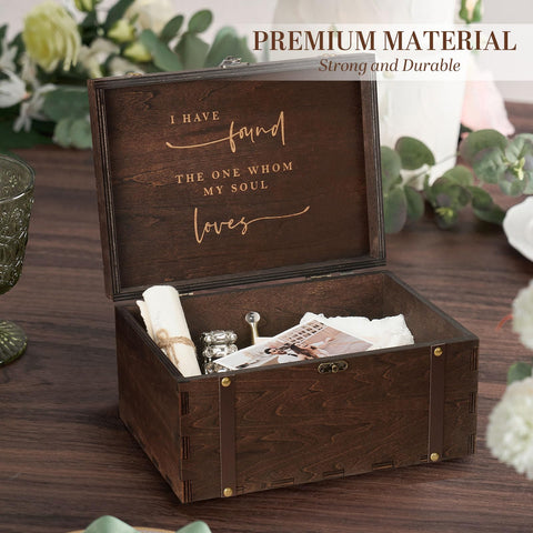 AW BRIDAL lid and leather accents offer vintage charm and secure closure.