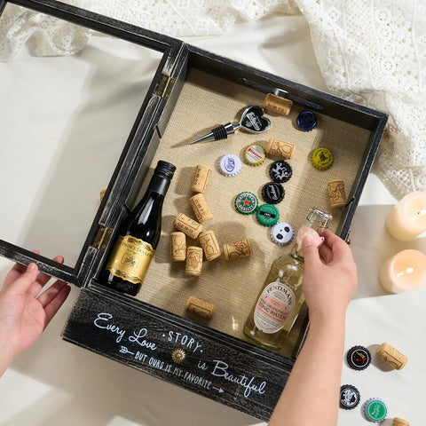 AW BRIDAL detachable partitions let you customize keepsake layouts.
