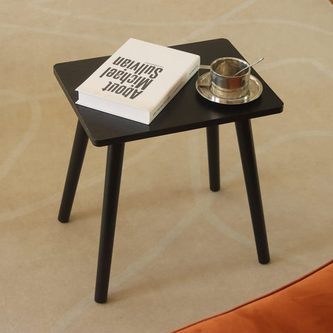 AWASEN black end table features a smooth top for easy cleaning and style.