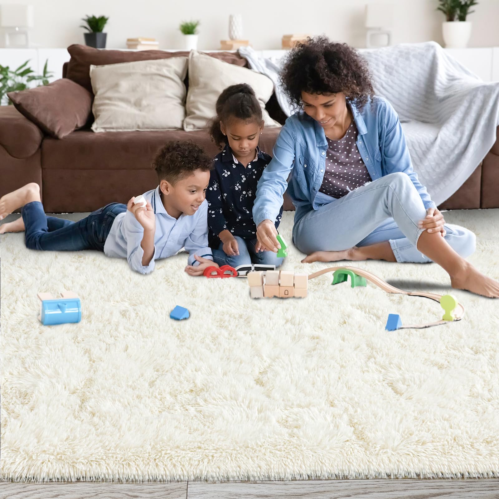 Awaytail modern home decor rug versatile design complements living rooms or kids' spaces
