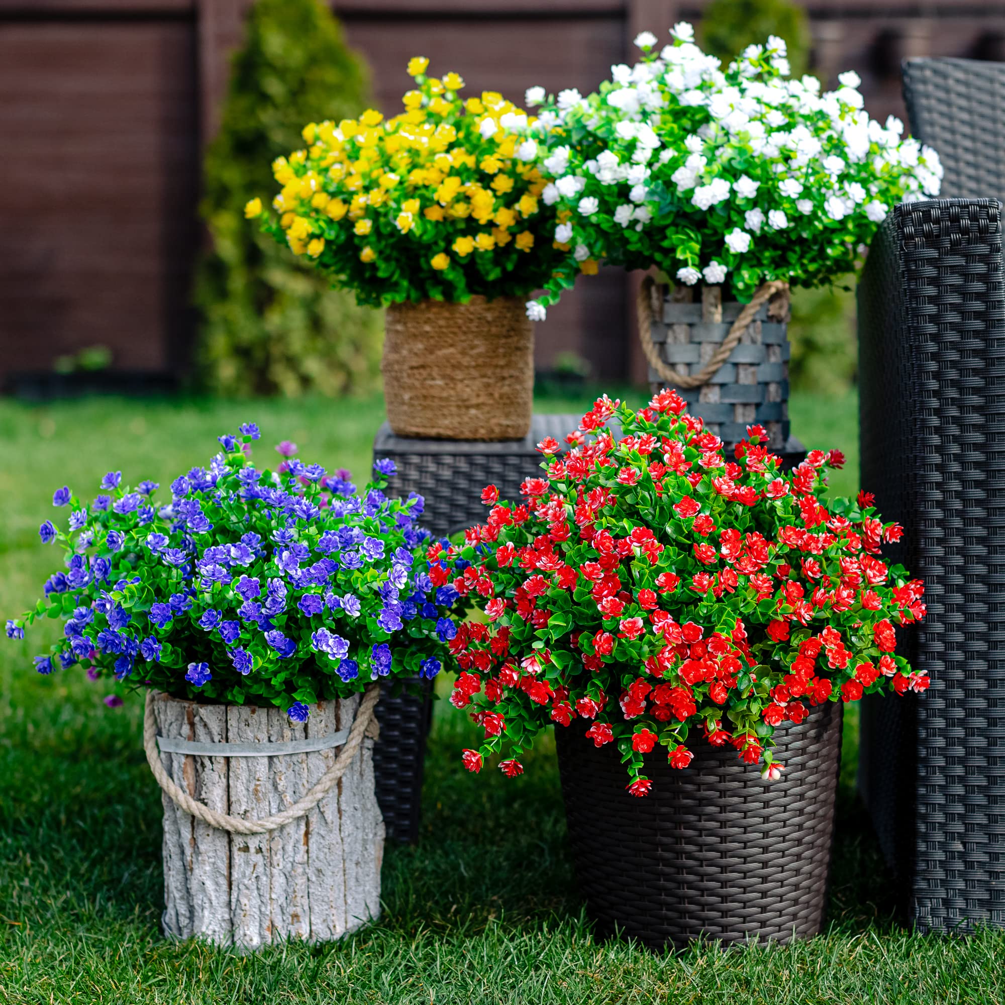 AXYLEX outdoor artificial plants are UV resistant and fade-proof.