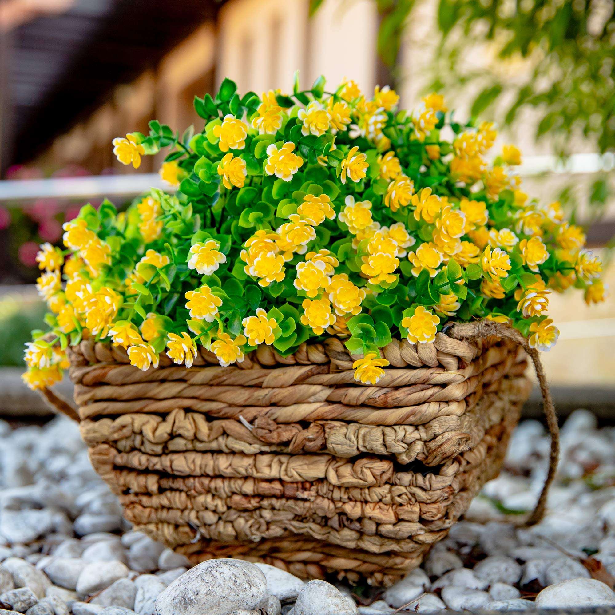 AXYLEX easy-install artificial plants ideal for dining areas or patios.