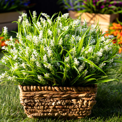 AXYLEX faux lavender plants stay vibrant outdoors thanks to UV resistance.