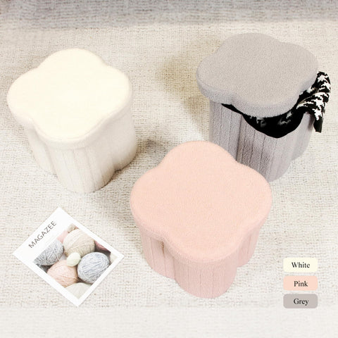 B FSOBEIIALEO pink color complements modern decor.