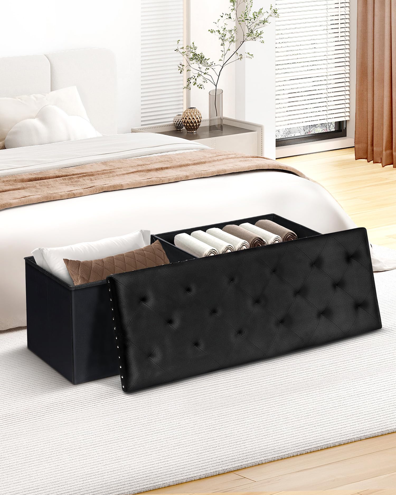 B FSOBEIIALEO ottoman interior reveals 140-liter storage space