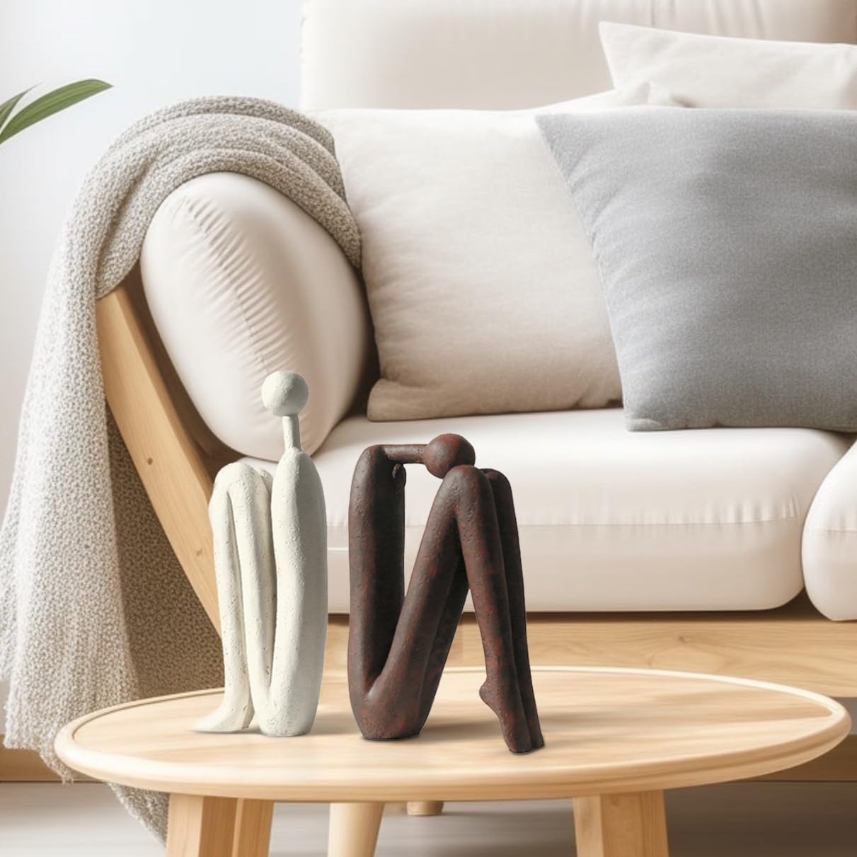 BANOMII heavy-duty resin bookend provides durable support for large volumes