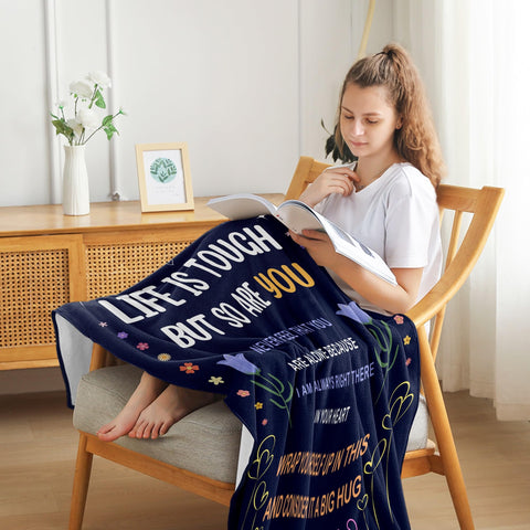Baoern care-friendly blanket features easy cleaning and durability.