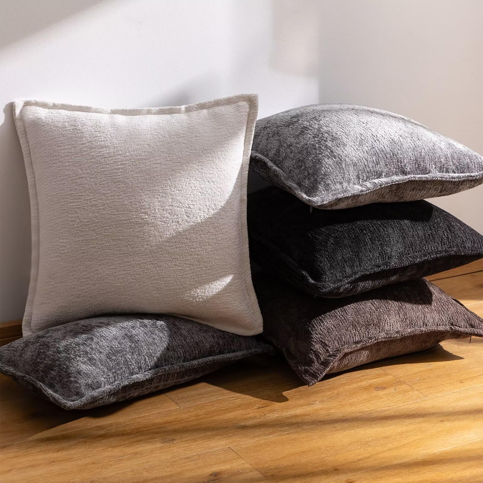 Baolizegao pillow on sofa decor adds neutral sophistication.
