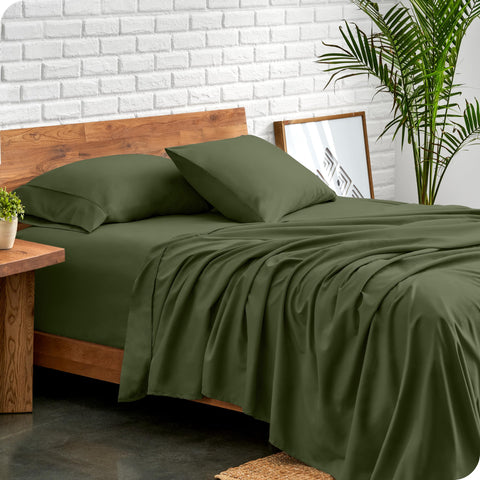 Bare Home queen fitted sheet with 60x80 pocket and 15-inch depth fits securely.