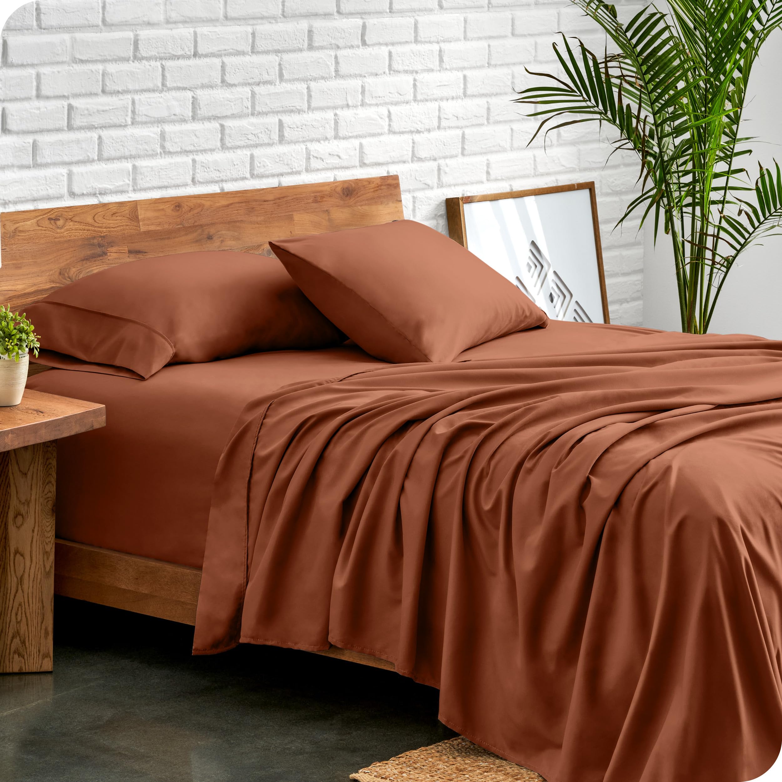 Bare Home queen fitted sheet with deep-pocket fits 6–15 inches securely.