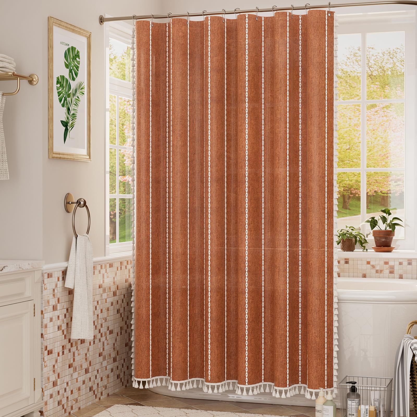 Bathway Privacy-friendly curtain balances light for a comfortable bath