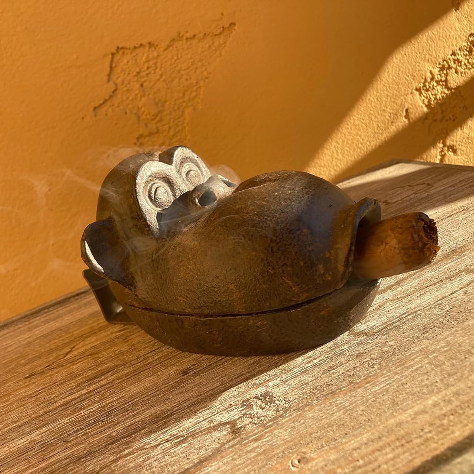 BBRGIRL bar cafe decor ashtray sparks conversation