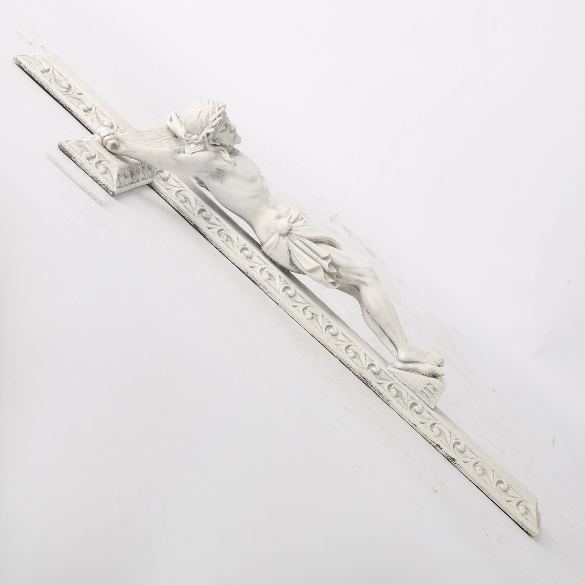 BC BUILDCLASSIC grey-white hand-painted finish blends traditional and modern interiors
